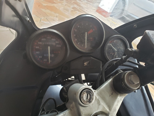 Imagem 8 de 15 de Honda Cbr 450sr