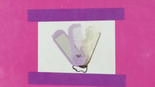Imagen 3 de 8 de Llavero Peine Con Espejo Hello Kitty Sanrio 9cm