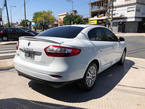 Imagen 4 de 10 de Renault Fluence 2015 1.6 Ph2 Dynamique Pack 110cv
