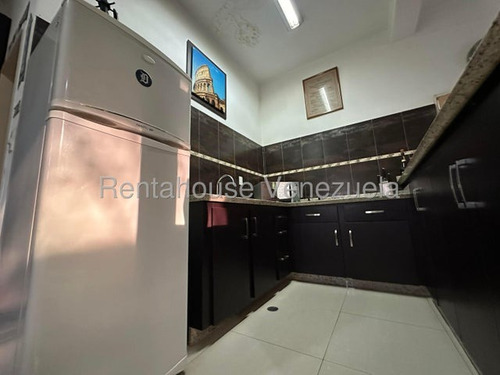 Casa En Venta Urb. San Miguel 25-24002 Jcm