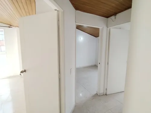Apartamento En Venta En Modelia. Cod V16411
