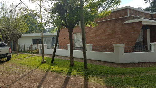 Imagen 2 de 16 de Casa Quinta En Venta De 300m2 Ubicado En José C. Paz