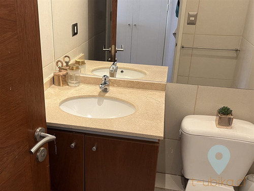 Venta Lindo Departamento 3d/3b, A Pasos Colón Con Vespucio