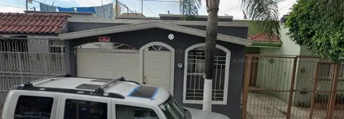 Casa En Remate Bancario En Miguel Borja, Lomas Del Paraíso Ii, Guadalajara, Jalisco