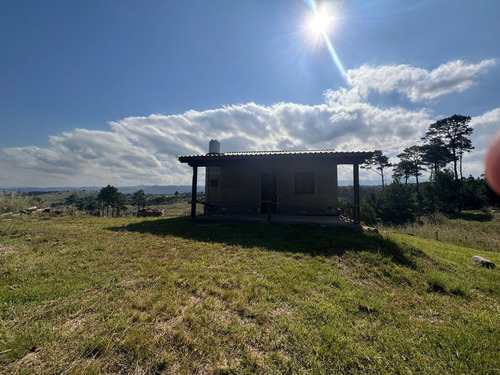 Cabaña Con 1 Hectárea Y Media En Yacanto!!