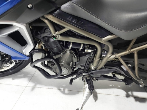 Imagem 8 de 11 de Triumph Tiger 800 Xrt Azul 2020