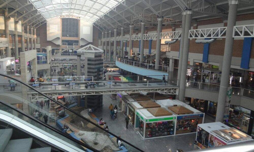 Imagen 1 de 8 de Marlyn Padrón Locales En Venta En Valencia Centro Comercial Cristal Mlyn 447700
