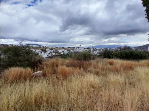Terrenos En Venta En Real De Juriquilla 334m2