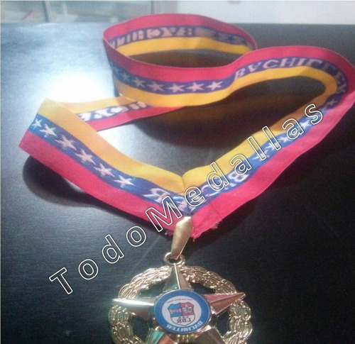 Medallas (cinco) 5 Puntas Bachiller (con Cinta Troquelada)