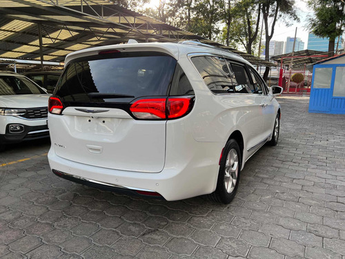 Imagen 3 de 15 de Chrysler Pacifica 3.7 3.6 2020
