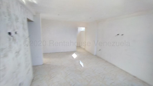 Imagen 9 de 14 de Casa En Venta Ubicada En Colinas De Santa Rosa En Barqto.
