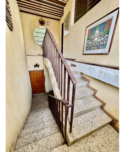 Se Vende Casa 474m2 8h/7b/6p El Palmar Este Caraballeda