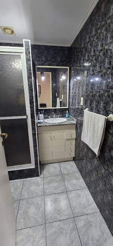 Venta Oportunidad!! Muy Buena Zona, Ph Tipo Casa, Multifamiliar / Inversión