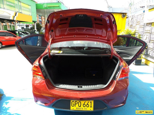 Imagen 11 de 25 de Chevrolet Onix