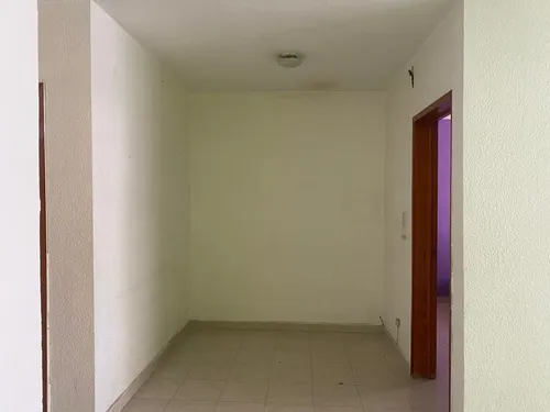 De Una Planta, Ubicadisima Con Factibilidad De Ampliar Sin Restrinccion Por Estar En Calle Abierta. Zona Rodeada De Todo Para Vivir Tranquilamente