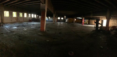 Imagen 7 de 14 de Excelente Galpón De 2400m2, Zona Industrial Neta. La Tablada