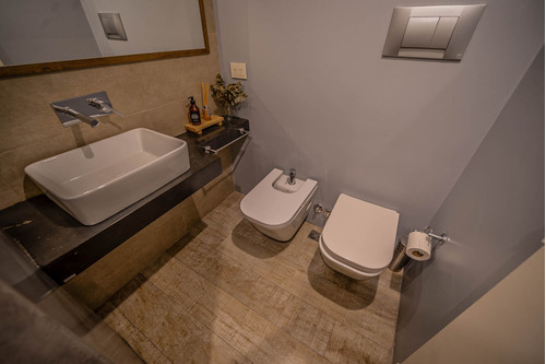 En Venta. El Talar De Martinez. 3 Ambs. Quincho Y Terraza Propios. Cochera.