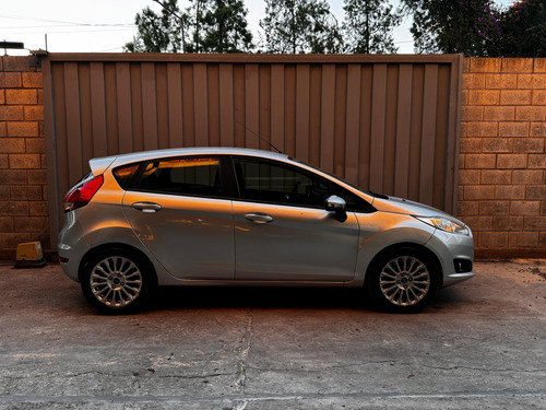 Ford Fiesta Kinetic 1.6 Se Powershift 120cv