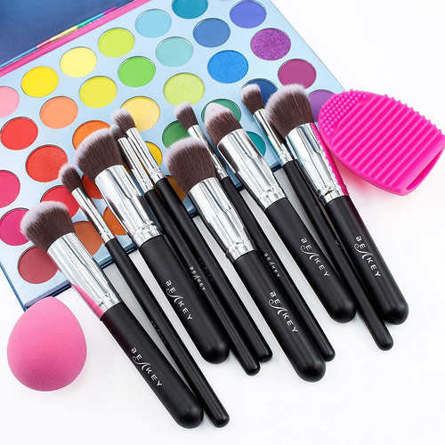 Set De Brochas De Maquillaje Beakey, Esponja Y Limpiador