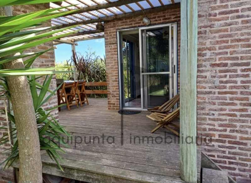 Casa En Alquiler En Punta Colorada 2 Dormitorios 2 Baños