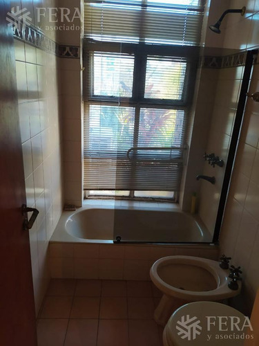Imagen 23 de 30 de Venta De Casa De 4 Ambientes Con Cochera, Jardin Y Patio Con Parrilla En Wilde (28232)