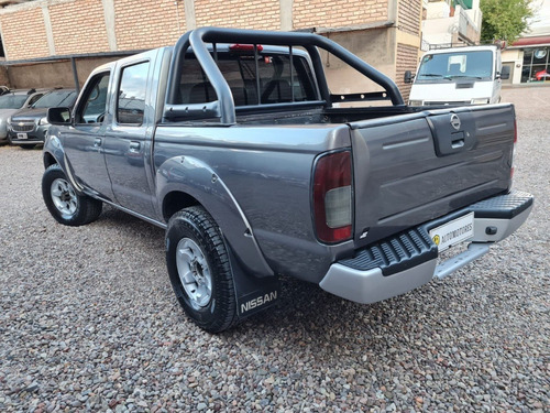 Imagen 6 de 10 de Nissan Frontier 4x4 2.8 Se 2007