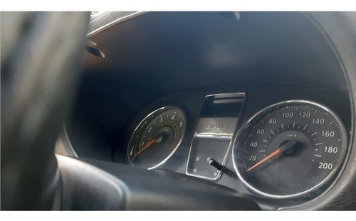 Imagem 13 de 14 de Renault Clio 1.0 Expression 16v Flex 4p Manual