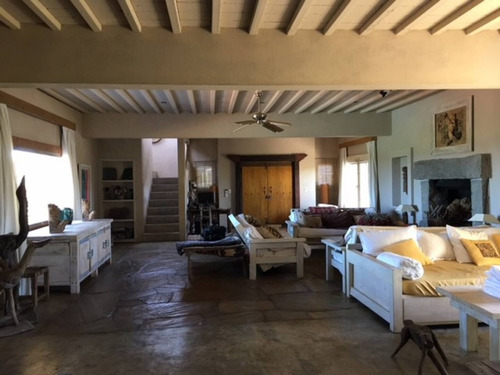 Casa En Alquiler Por Temporada De 4 Dormitorios En Punta Piedras (ref: Bpv-7029)