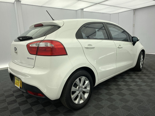 Kia Rio Ub Ex