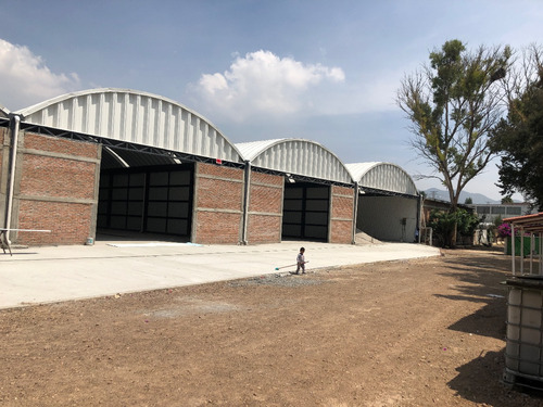 Rento Bodega 660m Y 480m , Santa Clara , Ecatepec. A 3 Cuadras Via Morelos , Arcotecho Nuevas.