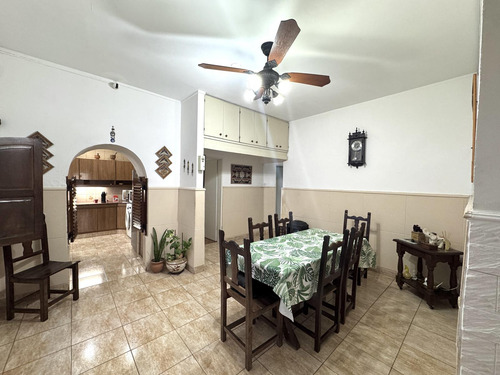 Casa En Venta En La Plata