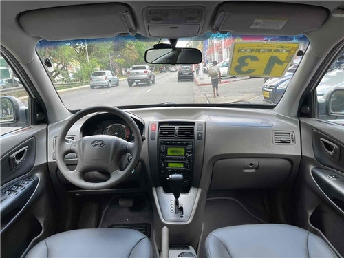 Imagem 8 de 10 de Hyundai Tucson 2.0 Mpfi Gls 16v 143cv 2wd Flex 4p Automático
