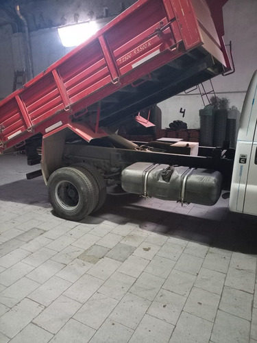 Imagen 3 de 9 de Ford F4000