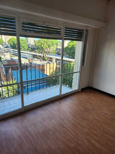 Departamento En Venta - 3 Dormitorios 2 Baños - 120 Mts2 - Liniers