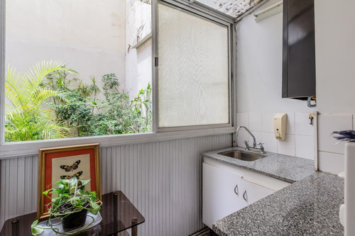 Departamento En Venta En Recoleta, Capital Federal, Buenos Aires