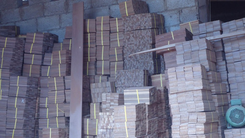 Imagen 2 de 6 de Pisos De Madera , Pisos Flotante Pulido Y Lacado Sin Polvo