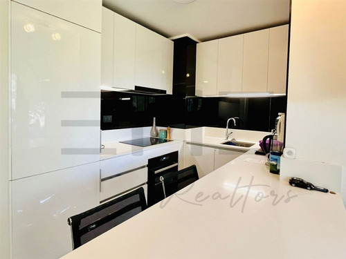 Oportunidad Amoblado En Arriendo De 2 Dorm. En Las Condes