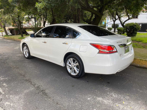 Imagen 4 de 13 de Nissan Altima 2.5 Advance Navi Cvt 2016