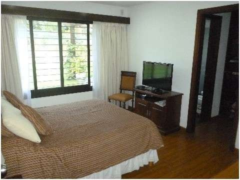 Imagen 10 de 17 de Casa En Venta De 4 Dormitorios En Playa Mansa (ref: Lij-608)