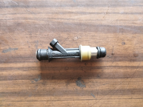 Inyector Chevy C2 1.6 04-08 Original 25319301 (Usado)
