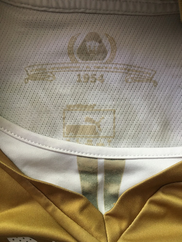 Jersey Pumas Blanca Dorada (Usado)