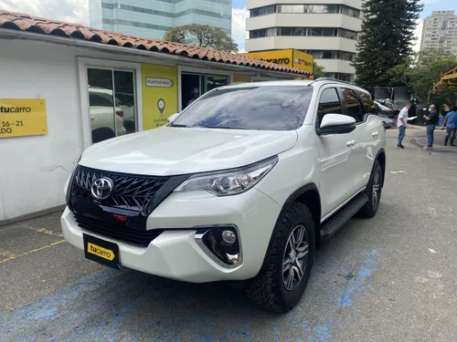 Toyota Fortuner 2.4 Diesel 4x2 | TuCarro