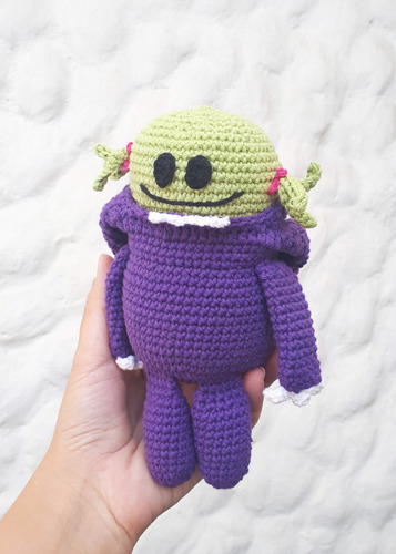 Muñeca Mona Monster Nanalan Amigurumi Tejida - Pipelino