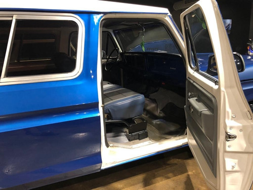 Imagen 12 de 15 de Ford Minibus 1976