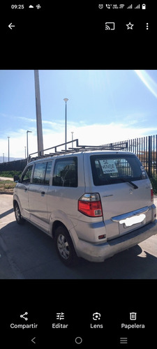 Suzuki APV Minvan