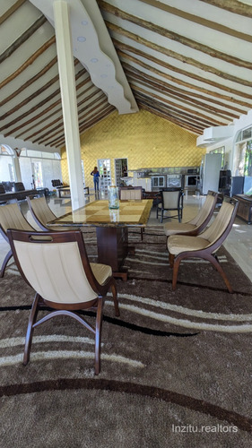 Angelica Acosta Vende Hermosa Casa Campestre Moderna En Safari Carabobo, Con Areas Recreativas