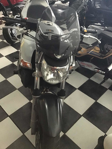 Imagen 2 de 8 de Suzuki Gsr