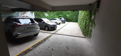 Imagen 2 de 7 de Dueño Vende , Amplia Cochera Cubierta . Belgrano/nuñez