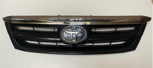 Parrilla Toyota Fortuner 06-08 Completa Genérica