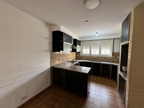Venta De Casa Con Depto Doble Garage Quilmes
